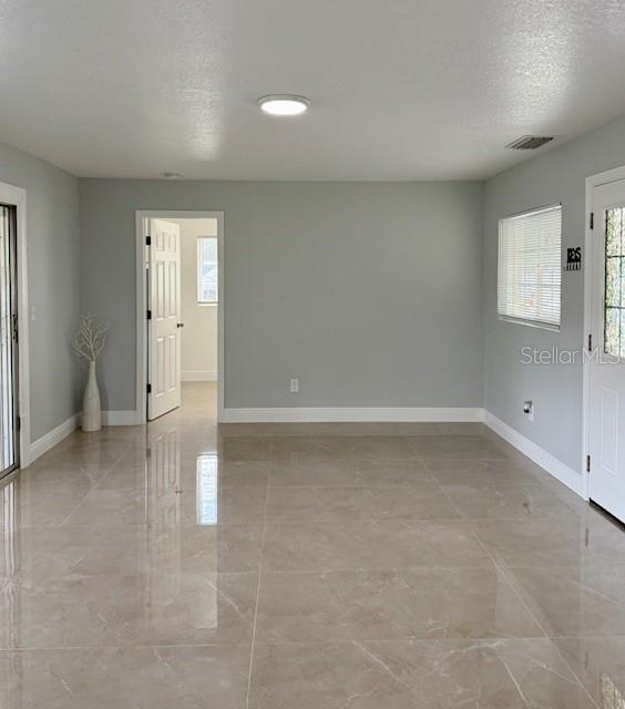 Building Photo - 1337 Lake Asher Cir