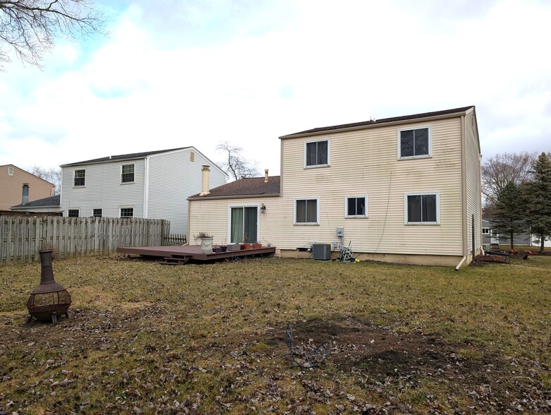 Backyard - 21765 Flanders St