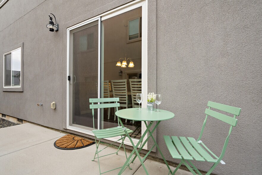 Building Photo - 2900 N Villere Ln