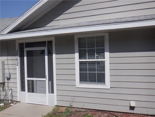 Primary Photo - 2002 Silverwood St