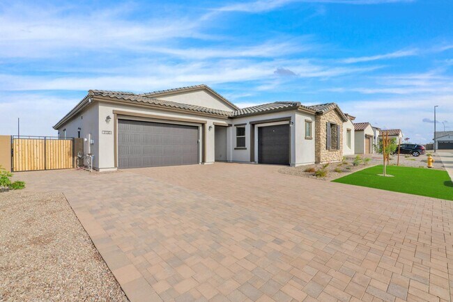 Building Photo - 3130 E Flintlock Dr