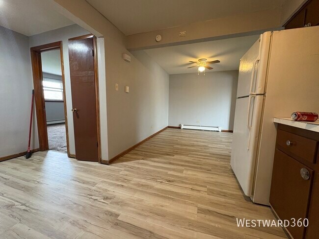 Building Photo - 1135 W 127th Pl