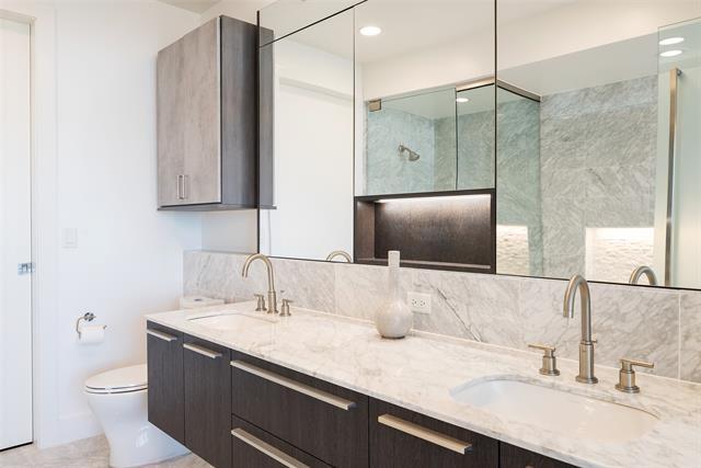 Building Photo - 3130 N Harwood St