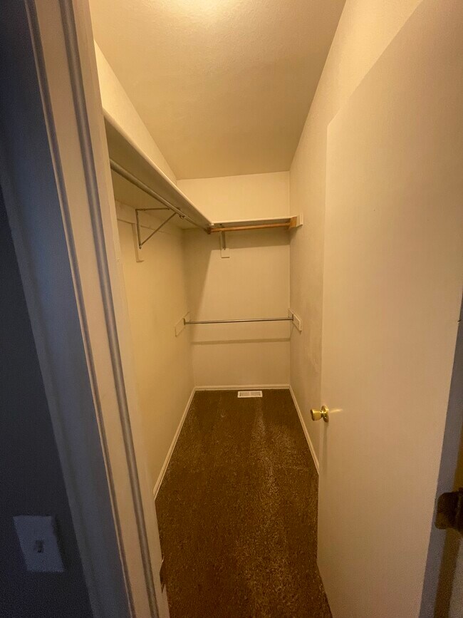 Walk in closet in Master Bedroom - 970 Apollo Ct