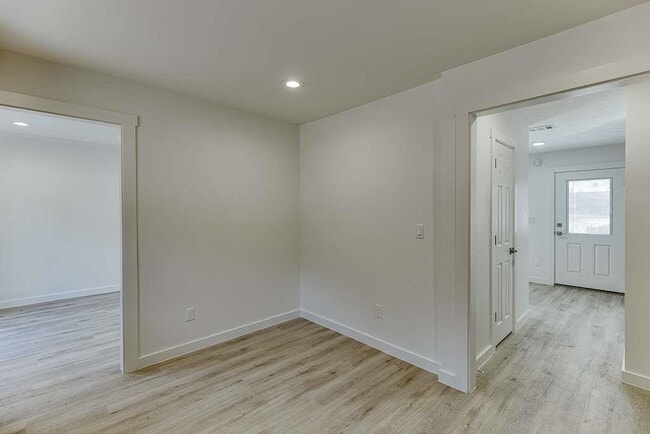 Building Photo - 1225 Shelton Way