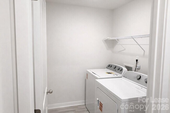 Building Photo - 116 Windstone Cmn Ln