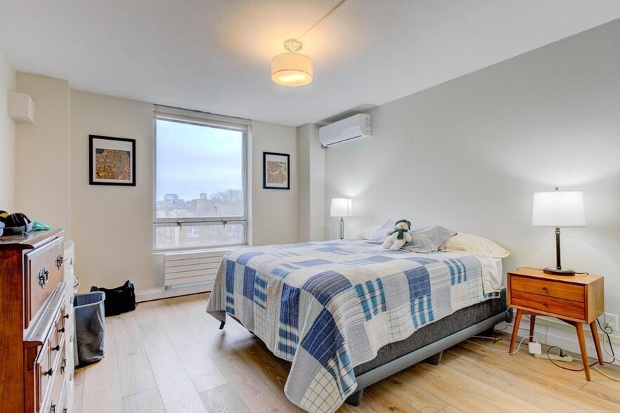 Building Photo - 60 Babcock St