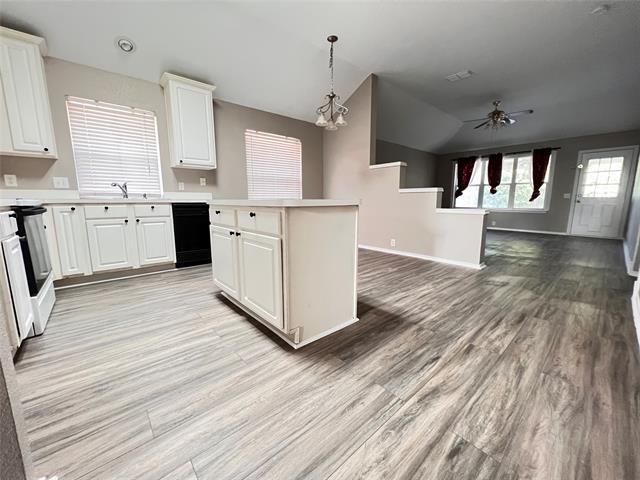 Building Photo - 1021 Iron Horse Dr