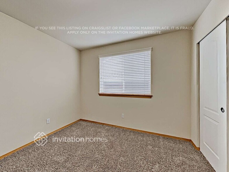 Building Photo - 1009 Eagle Ave SW