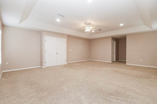 Building Photo - 11128 Rising Mist Blvd