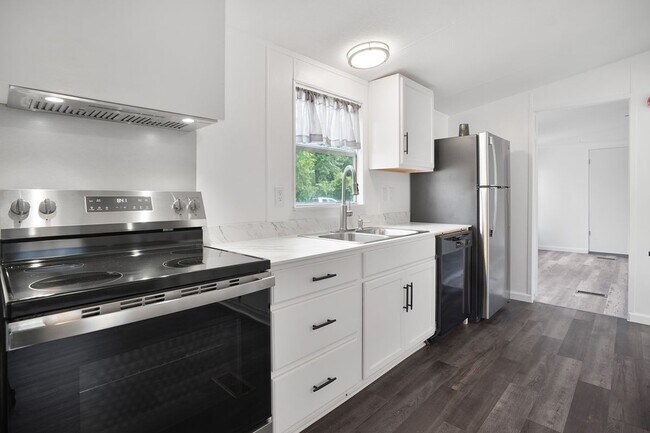 Building Photo - 21950 Caney Dr