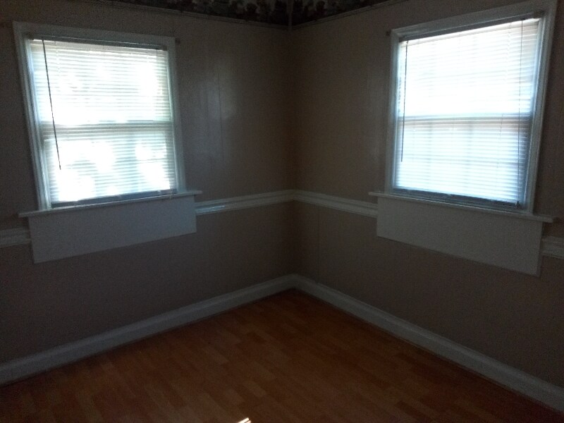 Building Photo - 224 Clement Ave