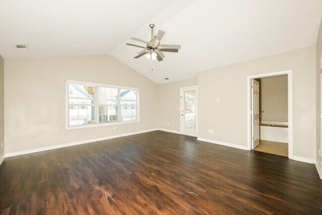 Building Photo - 5331 Apple Grove Rd NE