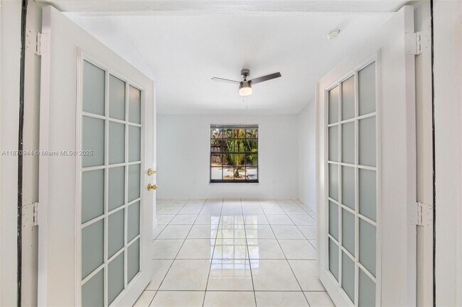Building Photo - 15157 SW 95th St