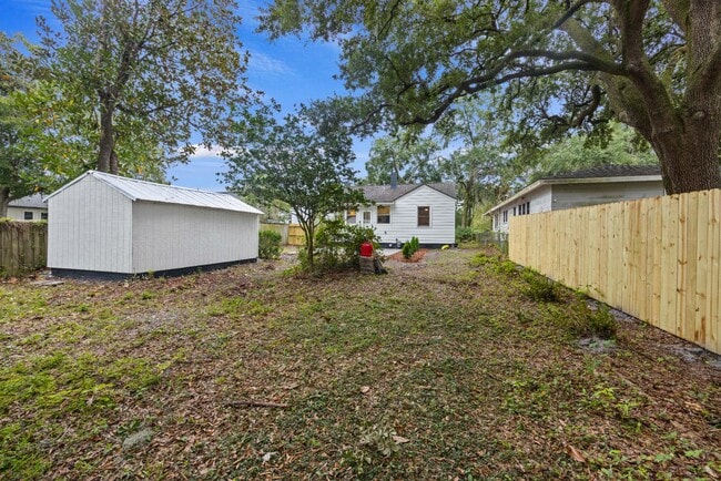 Building Photo - 4945 Durant Ave