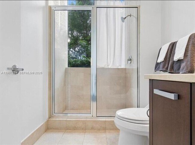 Building Photo - 18101 Collins Ave