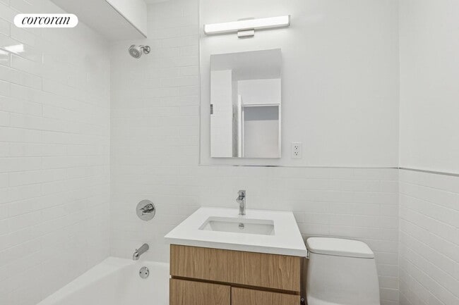 Building Photo - 501 E 87th St