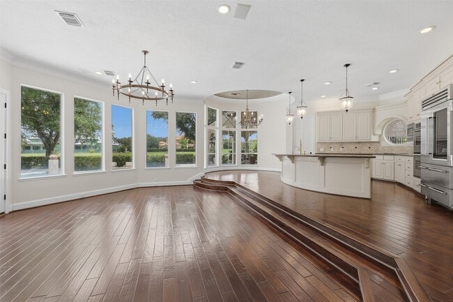 Building Photo - 3315 Riviera Dr
