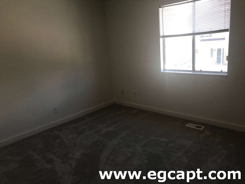Building Photo - 1239 N 400 E