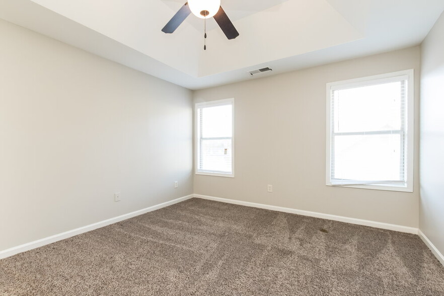 Building Photo - 142 Bethany Manor Dr