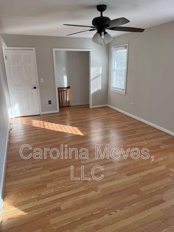 Building Photo - 121 Chipwood Ln