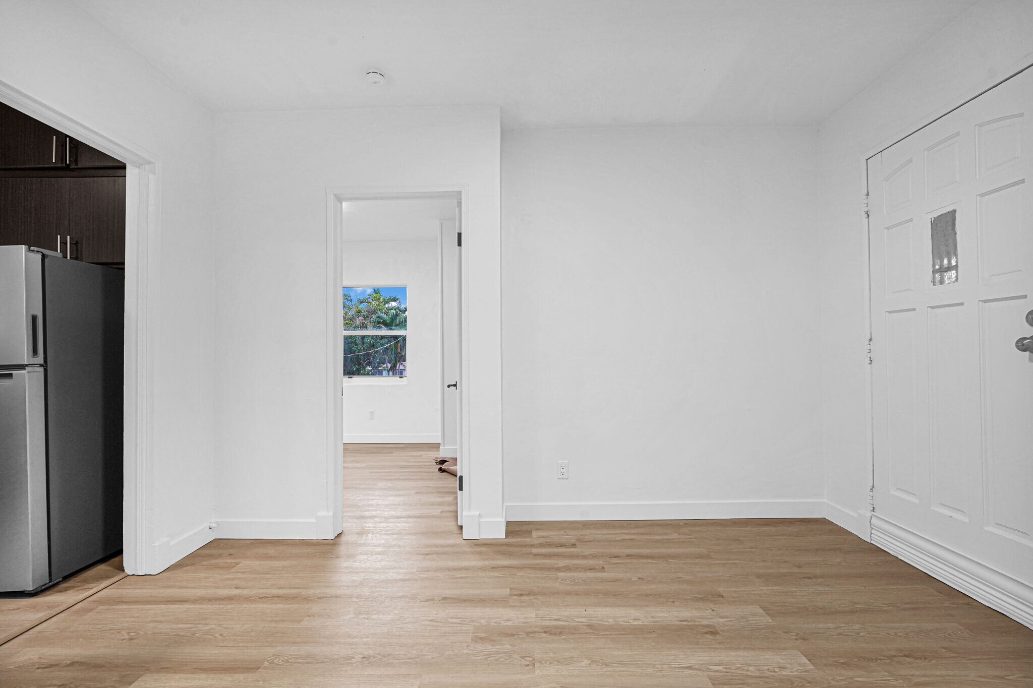 Building Photo - 749 NE 122nd St