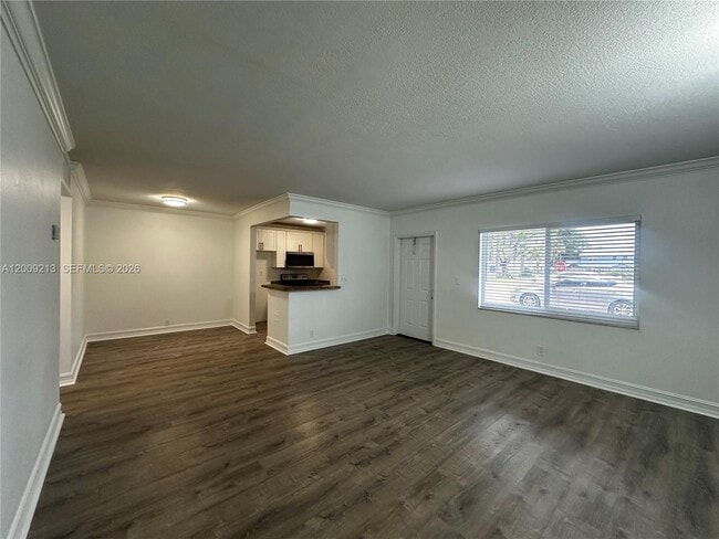 Building Photo - 1400 NE 56th St