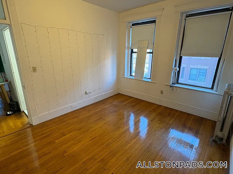 Building Photo - 1254 Commonwealth Ave