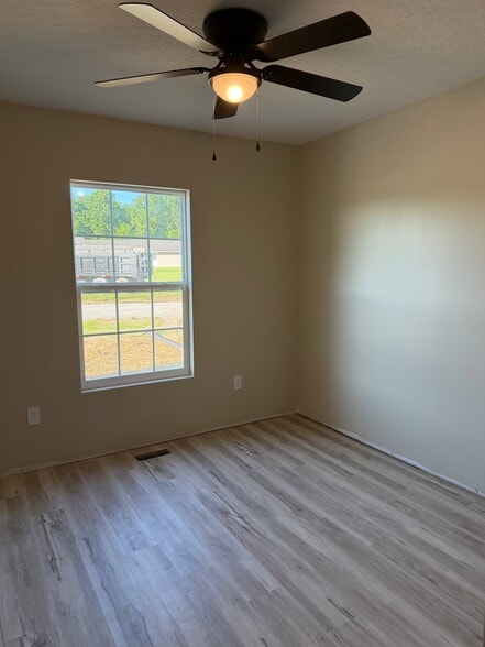 Building Photo - 91 Gullion Ln