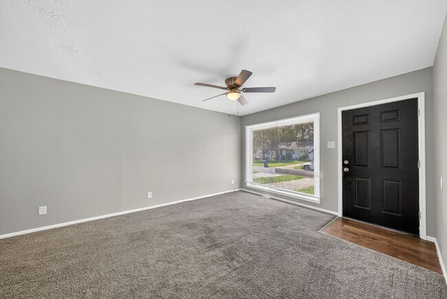 Building Photo - Section 8 Accepted