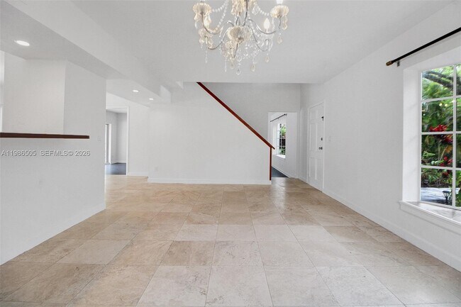 Building Photo - 6900 SW 104th St