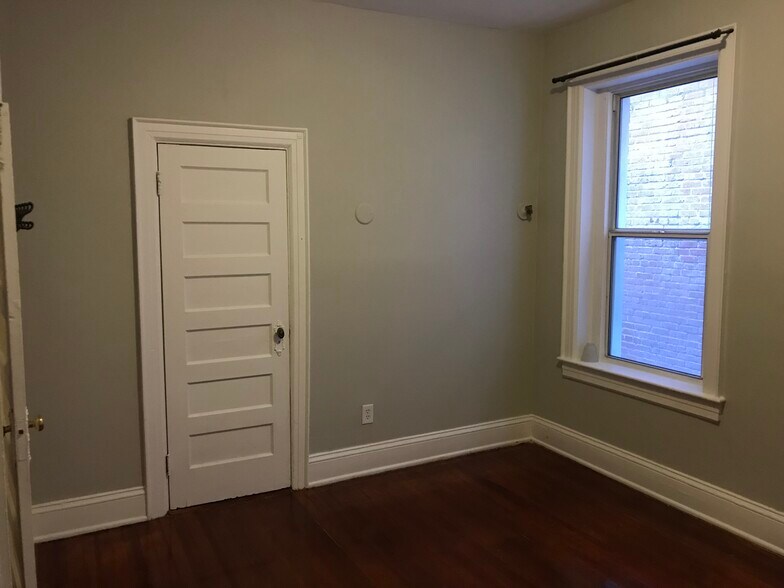 Third bedroom. - 1519 Park Rd NW