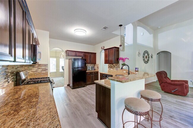 Building Photo - 10531 Sunflower Dr