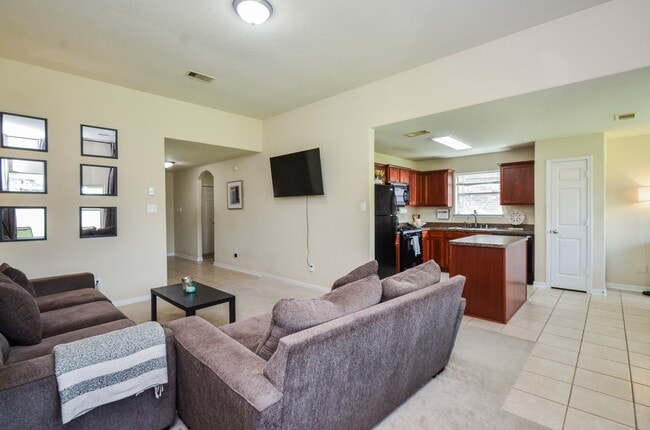 Building Photo - 2122 Platinum Mist Dr