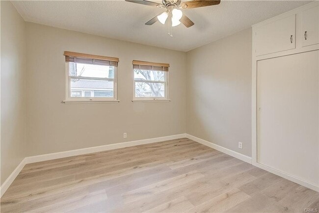 Building Photo - 1242 E Everett Pl