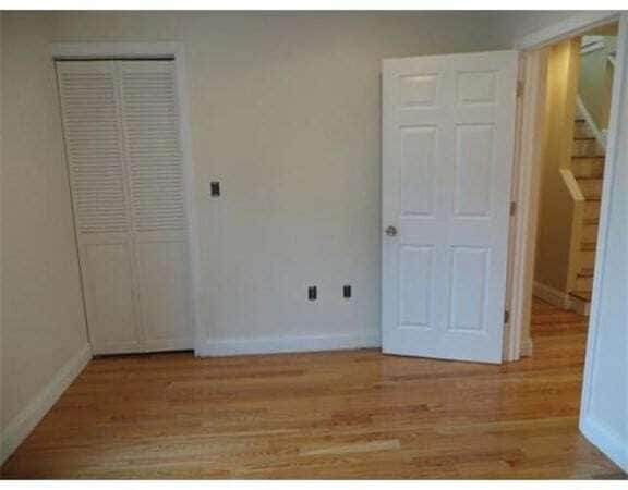 Building Photo - 254 Broadway