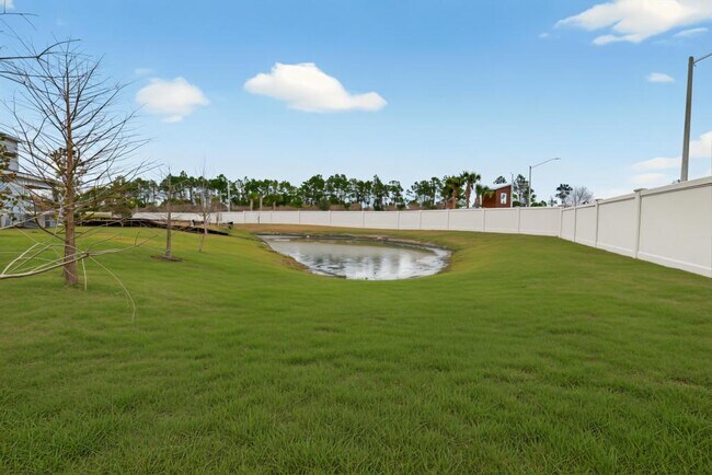 Building Photo - 20 Sabal Ct