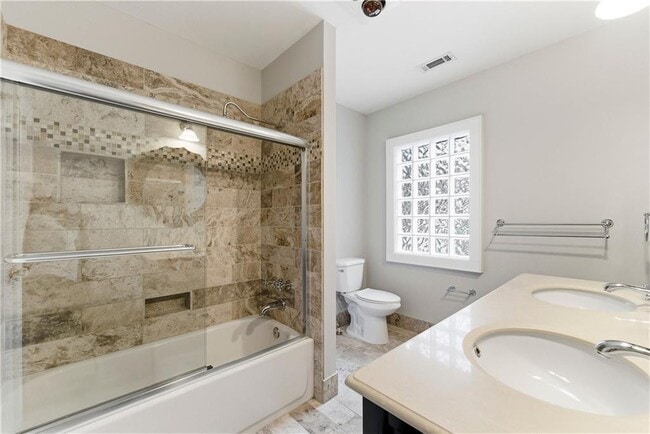 Building Photo - 685 E Morningside Dr NE