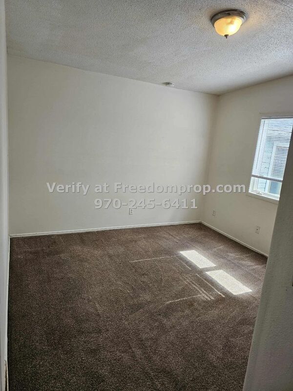Building Photo - 3107 F Rd