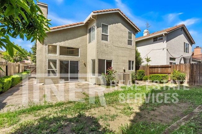 Building Photo - 6931 Romanzo Way