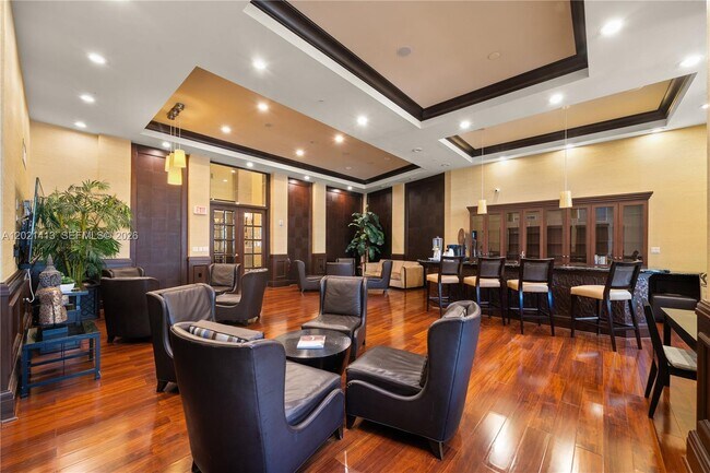 Building Photo - 16275 Collins Ave