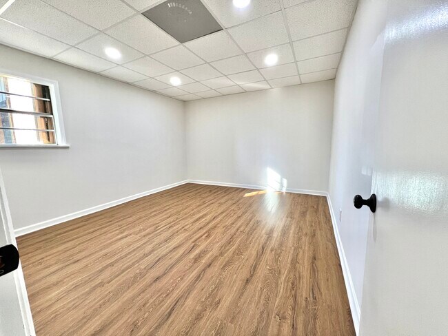 Building Photo - 5254 Byers Rd