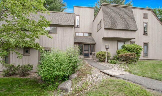 Building Photo - 101 Mallard Dr