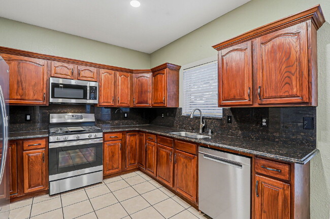 Building Photo - For Rent – 3 Bedroom, 2.5 Bath Home with Mountain Views & Refrigerated Air