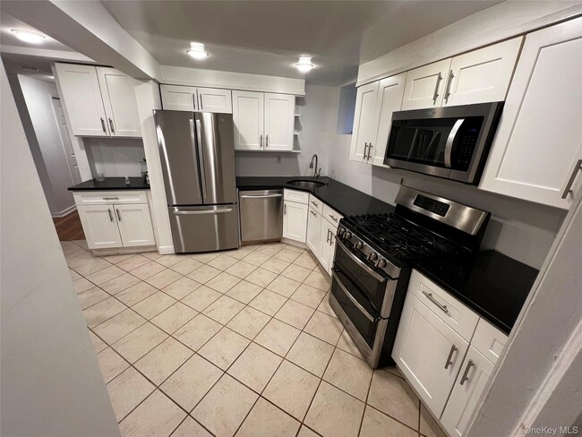 Building Photo - 101 Sterling Ave