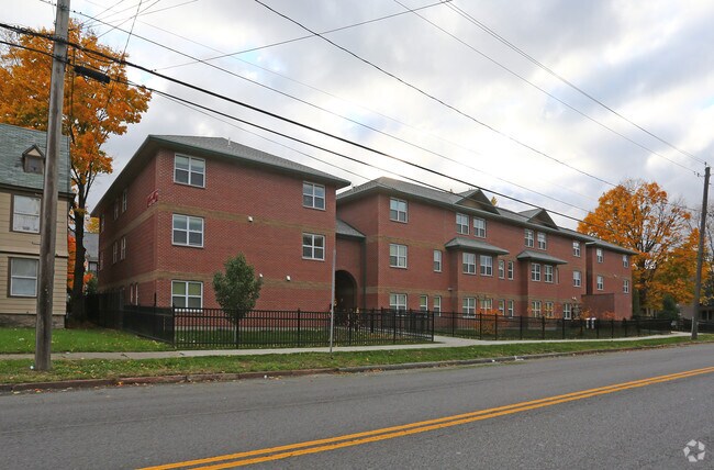 Building Photo - Joslyn Court IV
