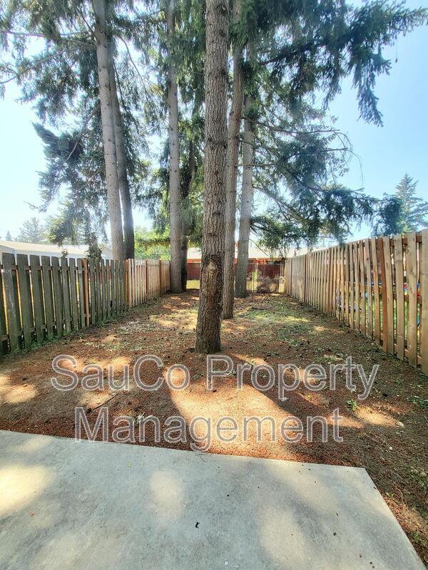 Building Photo - 5413 SE 119th Ave