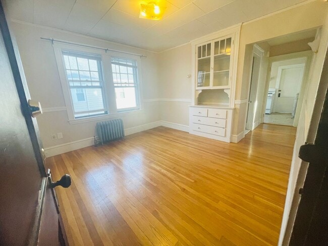 Building Photo - 16 Templeton Pkwy