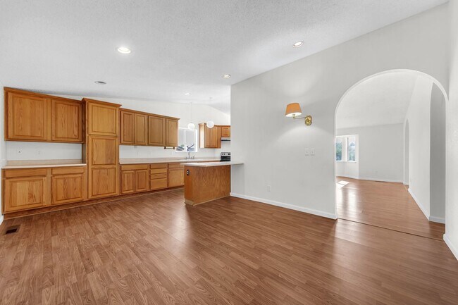 Building Photo - One Level Home in Stead