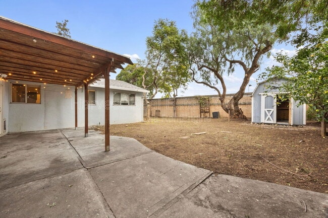 Building Photo - 25049 Willimet Way